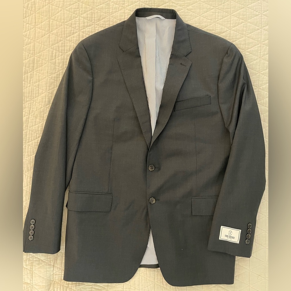 TODD SNYDER Mayfair Fit Stretch Wool Suit Jacket in Charcoal Gray Size 44 R NWT